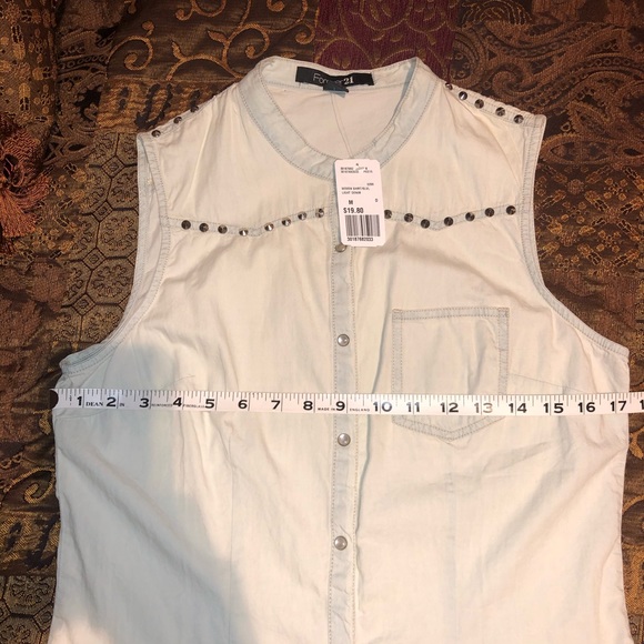 FOREVER 21 Sleeveless Woven Light Denim Shirt-Sz M - Picture 7 of 8